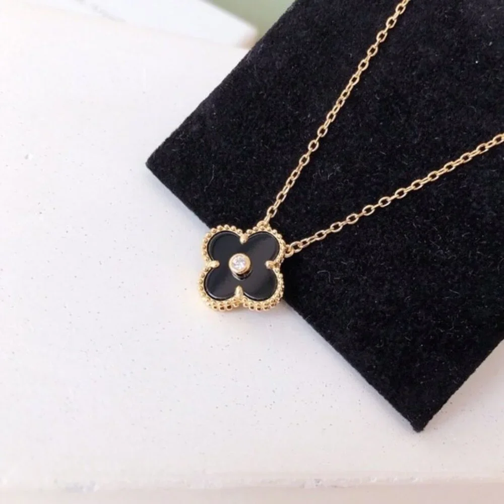 🍀🌟🌟Van Cleef & Aprels Women’s Necklaces 🌟🌟 - Picture 2 of 9